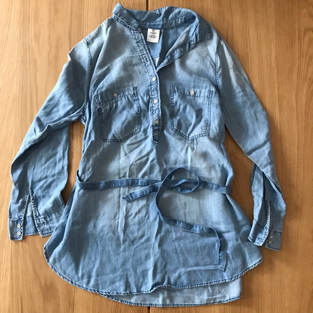 H&M Maternity Shirt